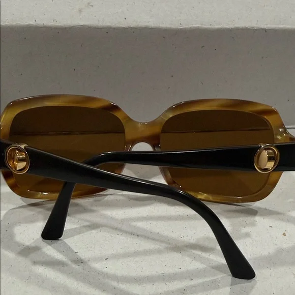 CHANEL Italy Vintage Tortoise Shell light Honey color Sunglasses 🕶️ & hard Case - Picture 6 of 16